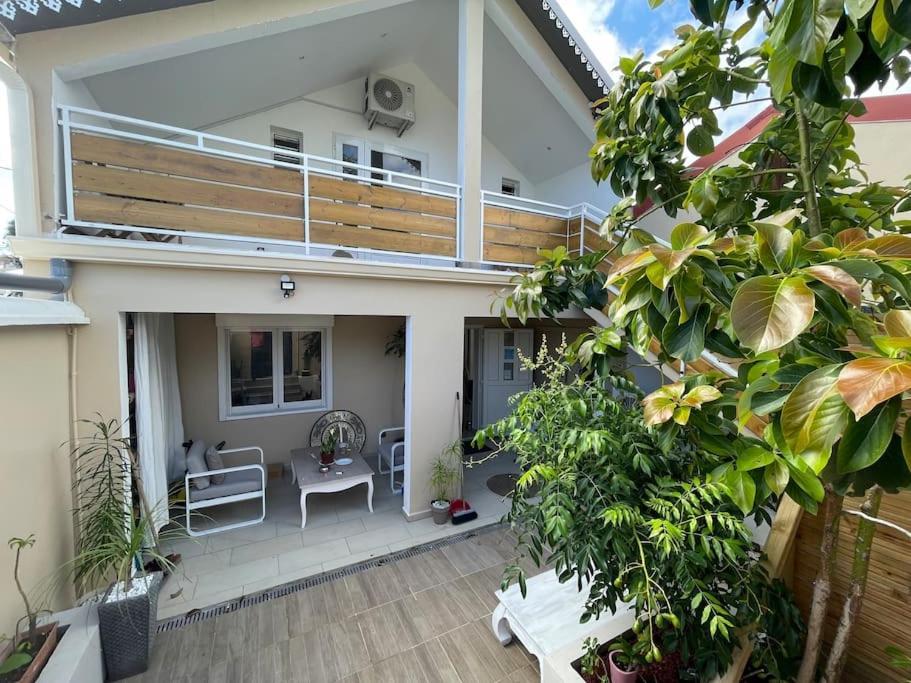 Grand Studio Charmant, Tout Equipe… Saint-Denis Esterno foto