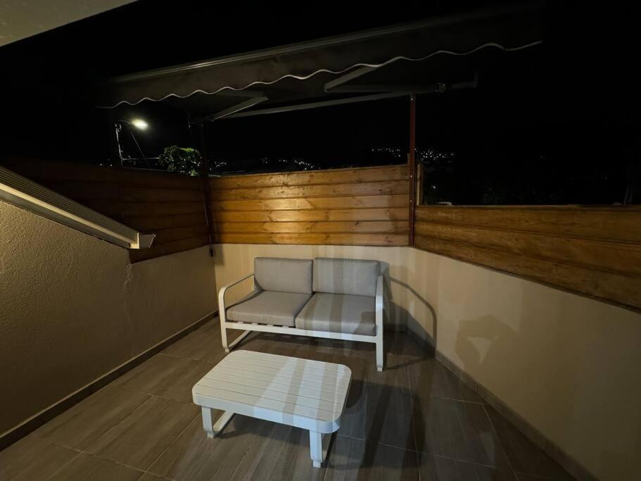 Grand Studio Charmant, Tout Equipe… Saint-Denis Esterno foto